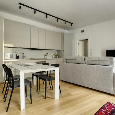 Domusmi Petrella 4 * 밀라노